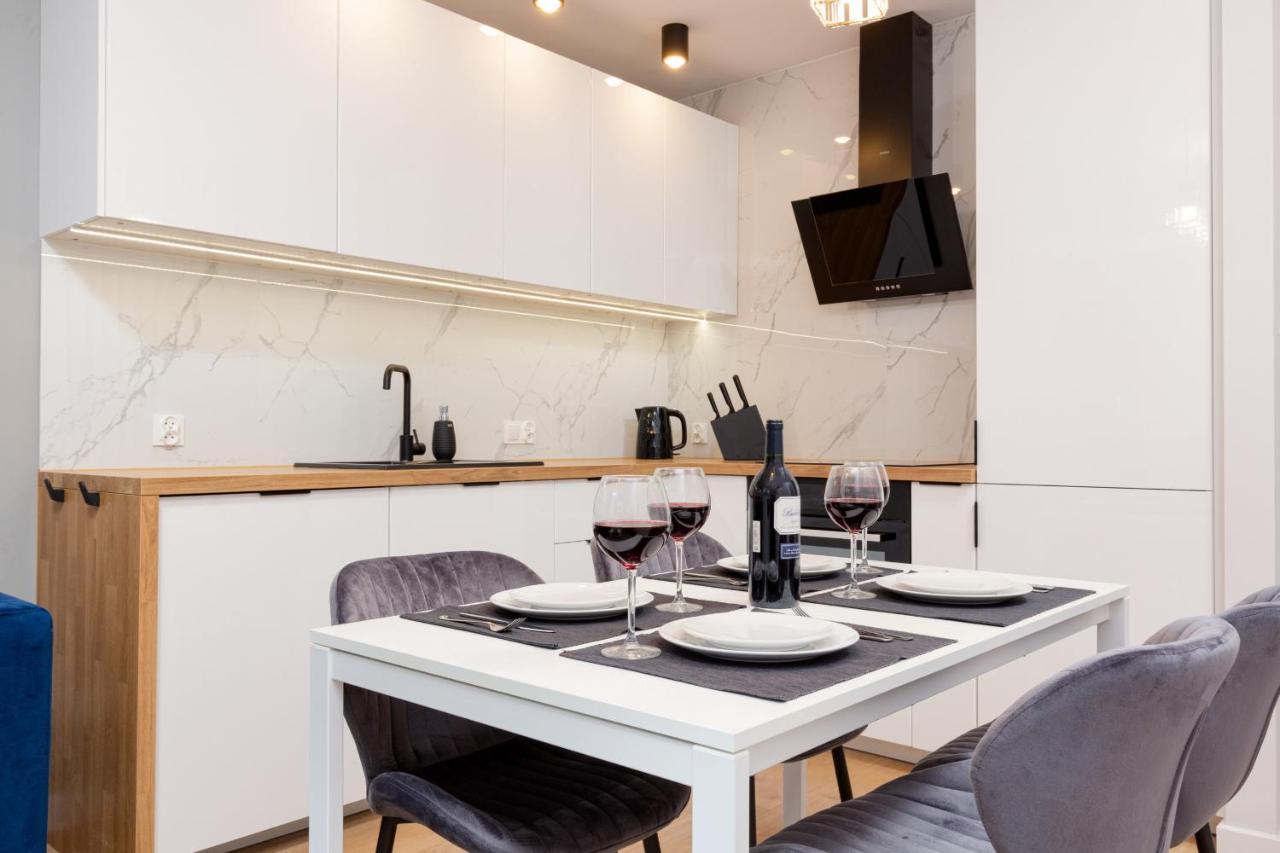 Beautiful Two-Bedroom Apartment Warsaw Bielany By Noclegi Renters Exterior foto